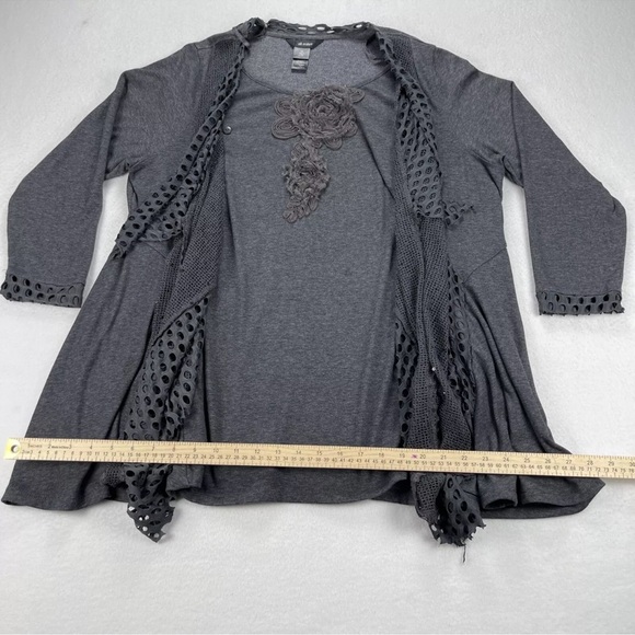 Ali Miles One-Piece Floral Drape Front Abstract Blouse Shirt Top Gray Plus 1X - Picture 10 of 11